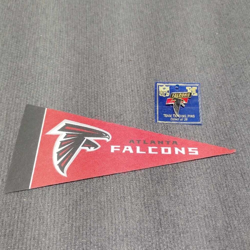 Atlanta Falcons Pennant Flag & NFL Team Trading Pin Collectible Memorabilia